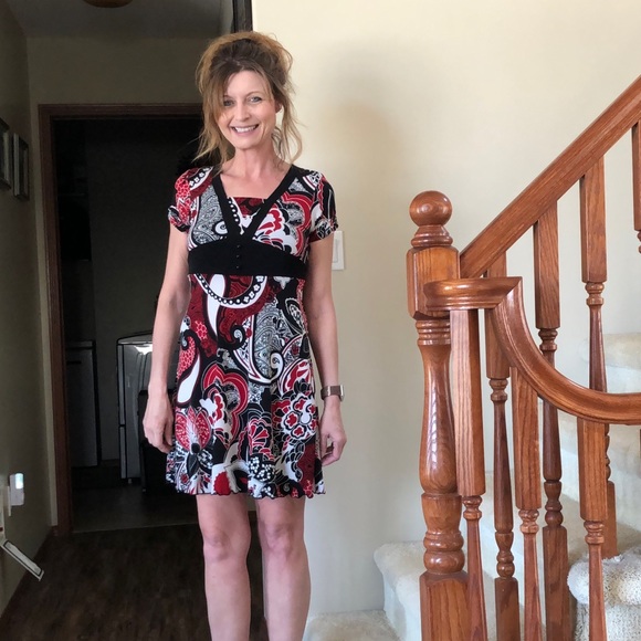 Speechless short sleeve vneck dress - Picture 1 of 11